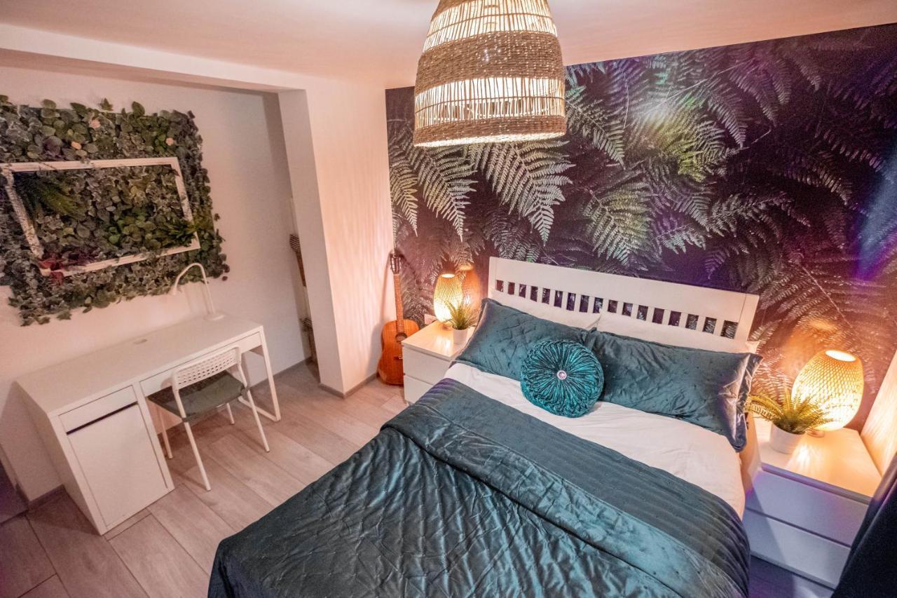Forest Work & Relax Accommodation Overstone Экстерьер фото